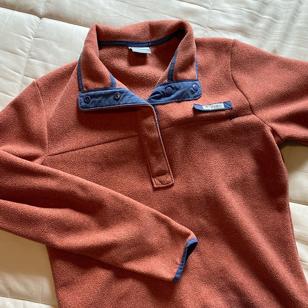Fleece Columbia Sweatshirt